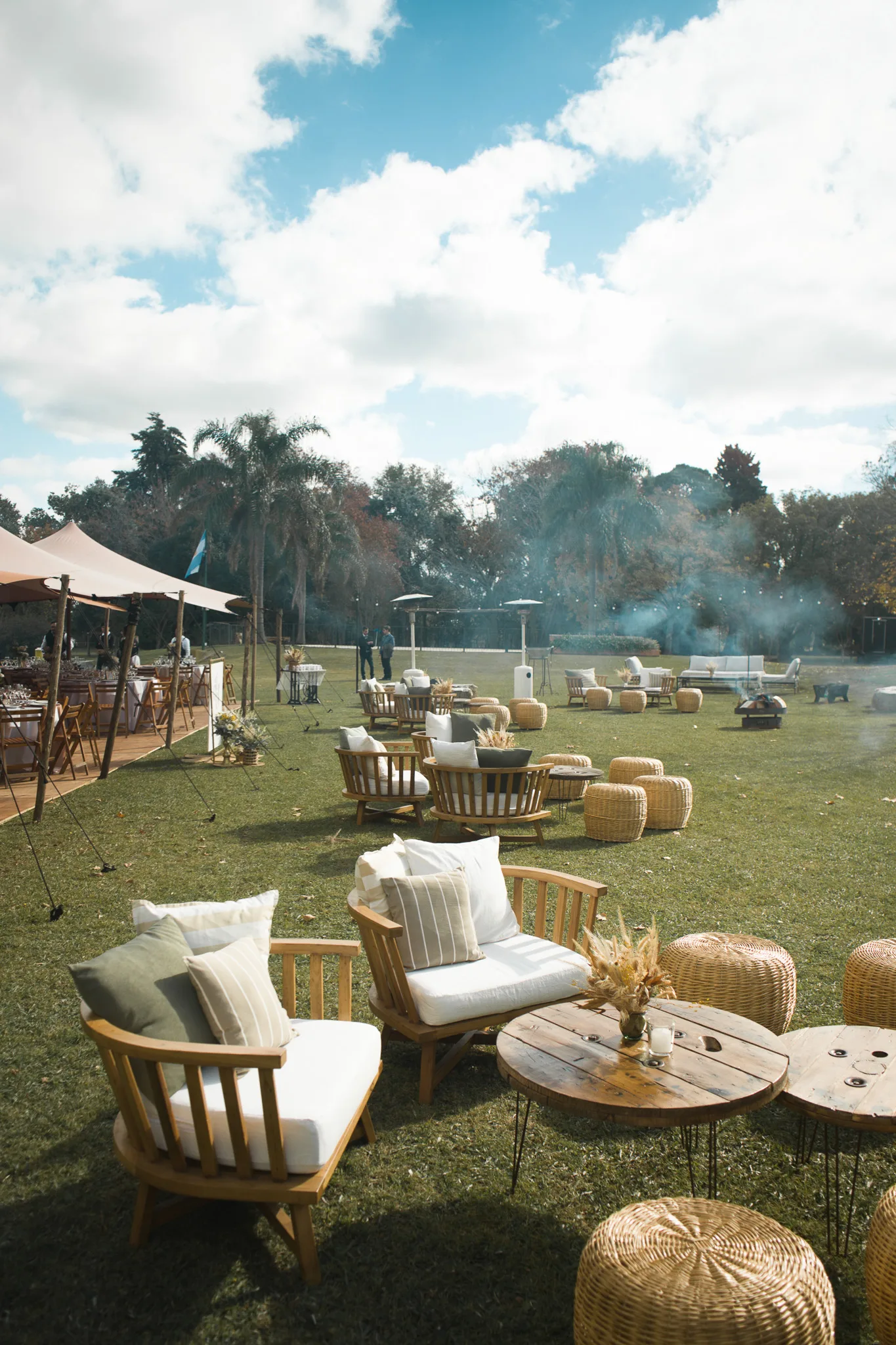 Salon decorado para casamiento en el campo